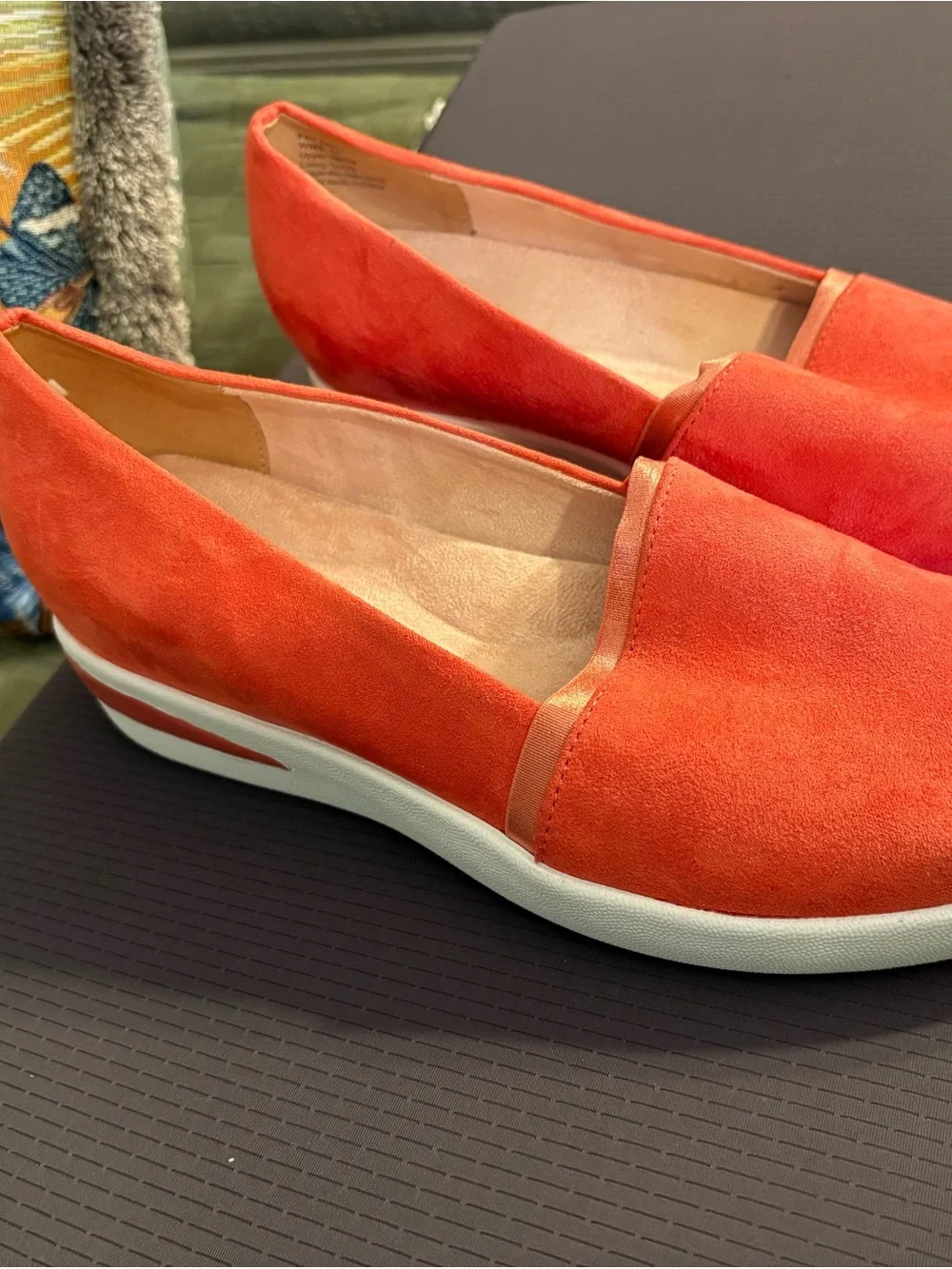Kenneth Cole Reaction Coral-Red Suede Slip-On Flats